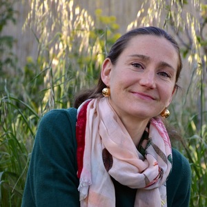 Gaëlle Le Ficher / Naturopathe - Nutrithérapeute Aubagne, , Aromathérapie, Exercices respiratoires , Fleurs de Bach, Gemmothérapie, Micronutrition, Naturopathie, Nutrition et diététique  , Yoga/méditation/relaxologie 