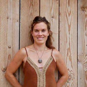 Caroline MARIE Carcès, , Accompagnement naturopathique d'un trouble spécifique, Massage ayurvédique, Naturopathie