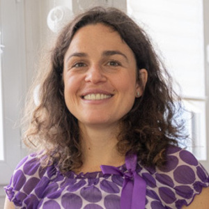 Isabelle Schillig, Naturopathe Uriage - Grenoble Vaulnaveys-le-Haut, , Hygiène alimentaire et nutrition, Micronutrition, Gemmothérapie, Phytothérapie, Bol d’air, Massages relaxants , Formation et enseignement, Stages, animations, conférences, Naturopathie, Aromathérapie - Olfactothérapie, Accompagnement du féminin, Accompagnement naturopathique d'un trouble spécifique, Techniques psycho-émotionnelle