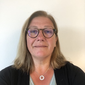 Sandrine BOUQUET Bréviaires, , Iridologie , Hygiène alimentaire et nutrition, Micronutrition, Phytothérapie, Exercices respiratoires , Massages relaxants , Naturopathie