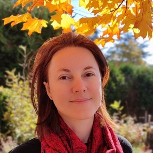 Cécile BIDET Lyon, , Micronutrition, Gemmothérapie, Phytothérapie, Naturopathie, Fleurs de Bach, Formation et enseignement, Hygiène alimentaire et nutrition, Accompagnement du féminin, Stages, animations, conférences, Aromathérapie - Olfactothérapie, Mycothérapie