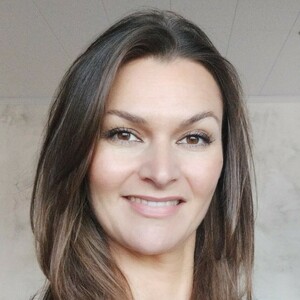 Cindy Soler L'âme agit Ornans, , Aromathérapie - Olfactothérapie, Gemmothérapie, Phytothérapie, Fleurs de Bach, Naturopathie, Micronutrition, Techniques respiratoires