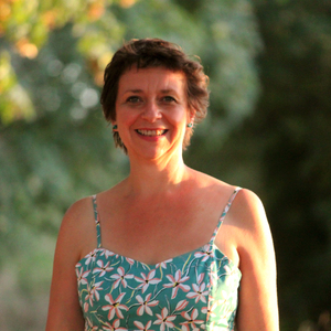 Catherine Grégy Orléans, , Bol d’air, Cures de restriction, diète, mono diète et jeûne , Massage lymphatique drainant modelant, Fleurs de Bach, Gemmothérapie, Iridologie , Méthode JMV , Micronutrition, Naturopathie, Hygiène alimentaire et nutrition, Phytothérapie, Réflexologie plantaire, Stages, animations, conférences, Exercices respiratoires , Formation et enseignement, Massages relaxants , Rééquilibrage énergétique manuel