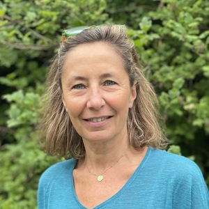 Sandrine Genin Naturopathe Saint-Cyr-au-Mont-d'Or, , Massage lymphatique drainant modelant, Fleurs de Bach, Massage ayurvédique, Phytothérapie, Réflexologie plantaire