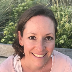 Marie AURIEL Chabeuil, , Aromathérapie - Olfactothérapie, Massage lymphatique drainant modelant, Exercices respiratoires , Fleurs de Bach, Gemmothérapie, Naturopathie, Hygiène alimentaire et nutrition, Phytothérapie, Réflexologie plantaire, Stages, animations, conférences, Techniques respiratoires