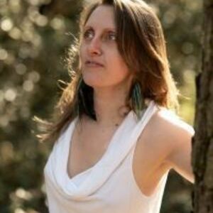 Céline Marchais Tillières, , Accompagnement de l'enfance & petite enfance, Accompagnement des séniors, Accompagnement du féminin, Accompagnement naturopathique d'un trouble spécifique, Fleurs de Bach, Gemmothérapie, Hygiène alimentaire et nutrition, Iridologie , Massages relaxants , Naturopathie, Phytothérapie, Techniques énergétiques, Techniques psycho-émotionnelle