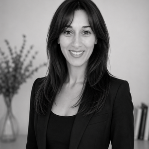 Sylvie Donatellis Roanne, , Iridologie , Hygiène alimentaire et nutrition, Aromathérapie - Olfactothérapie, Gemmothérapie, Phytothérapie, Réflexologie plantaire, Fleurs de Bach, Formation et enseignement, Stages, animations, conférences, Naturopathie