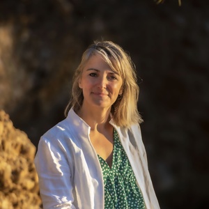 Linda KORTYLAK-HOMANN - Ma vie adoucie AIX EN P Aix-en-Provence, , Accompagnement adolescent, Accompagnement de l'enfance & petite enfance, Accompagnement des séniors, Accompagnement du féminin, Accompagnement du sportif, Accompagnement en périnatalité / grossesse, Accompagnement naturopathique d'un trouble spécifique, Activités physiques, Aromathérapie - Olfactothérapie, Bains dérivatifs, Cures de restriction, diète, mono diète et jeûne , Exercices respiratoires , Fleurs de Bach, Gemmothérapie, Hygiène alimentaire et nutrition, Iridologie , Massages relaxants , Micronutrition, Morphologie , Mycothérapie, Naturopathie, Phytothérapie, Réflexologie auriculaire, Reflexologie palmaire, Réflexologie plantaire, Stages, animations, conférences, Techniques manuelles, Techniques réflexes, Techniques respiratoires, Yoga/méditation/relaxologie 