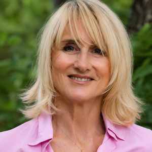 Patricia Bellone Repon Toulon, , Hygiène alimentaire et nutrition, Cures de restriction, diète, mono diète et jeûne , Micronutrition, Aromathérapie - Olfactothérapie, Gemmothérapie, Phytothérapie, Exercices respiratoires , Massages relaxants , Massage lymphatique drainant modelant, Réflexologie plantaire, Fleurs de Bach, Rééquilibrage énergétique manuel, Formation et enseignement, Stages, animations, conférences, Méthode Niromathé , Méthodes Naet/BBA/Total Reset , Pilates, Naturopathie